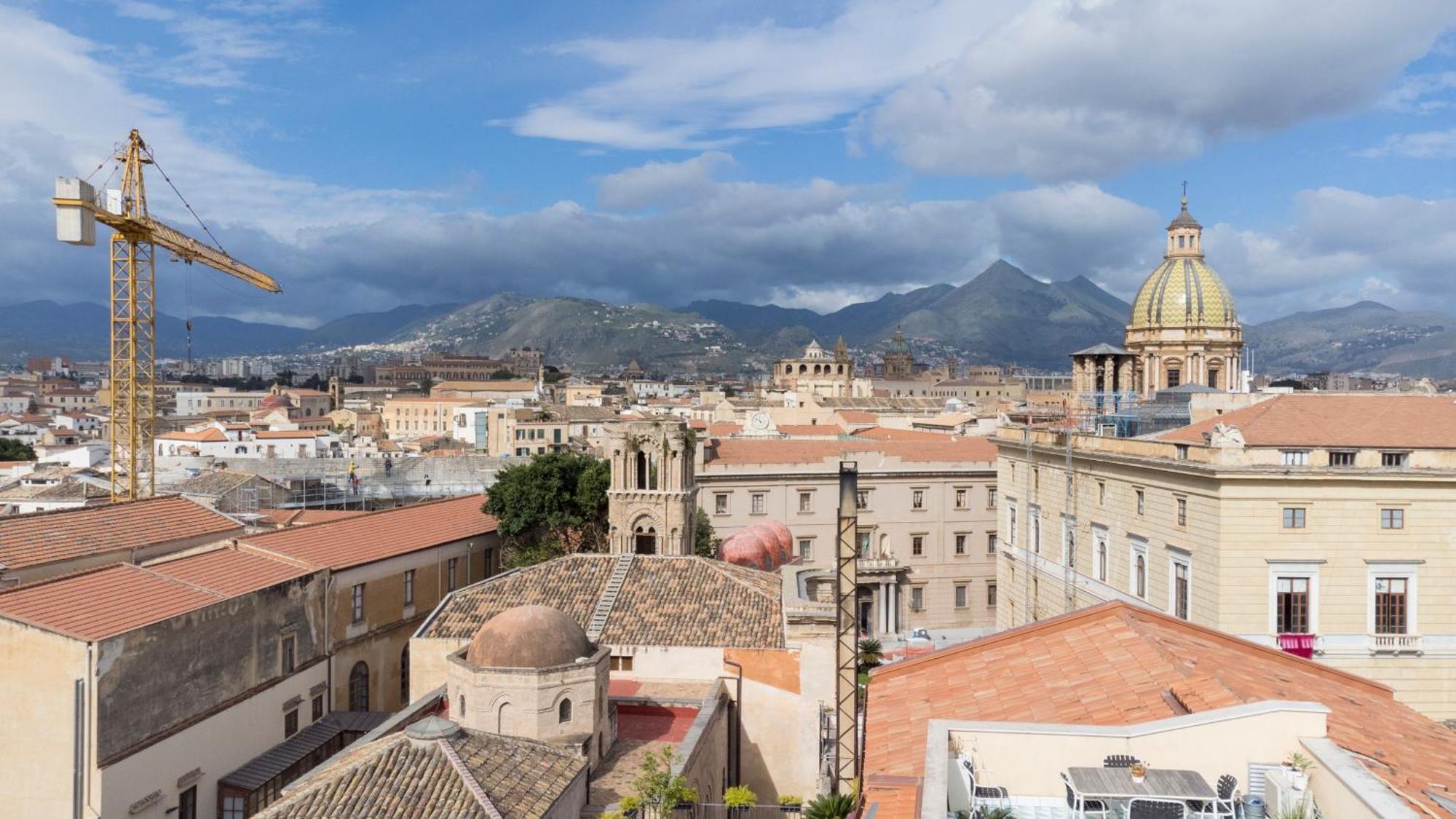 Apartment Palazzo Valguarnera - & Luxury *